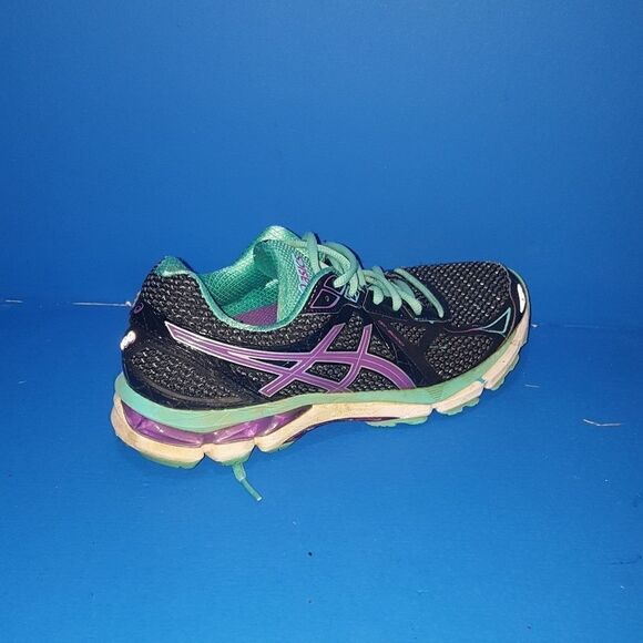 Asics GT-2000 3 size 10 - Picture 3 of 8